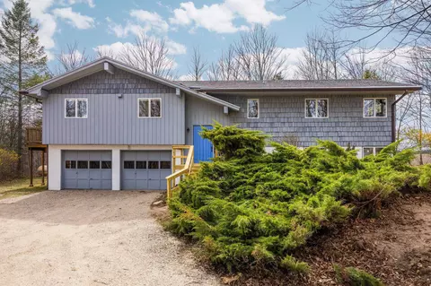 8822 Bahle, Suttons Bay, MI 49682