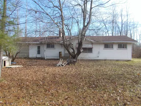 861 S Sage Lk, Hale, MI 48739