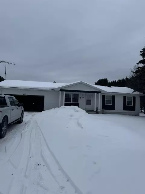 515 Thumb Lk, Vanderbilt, MI 49795