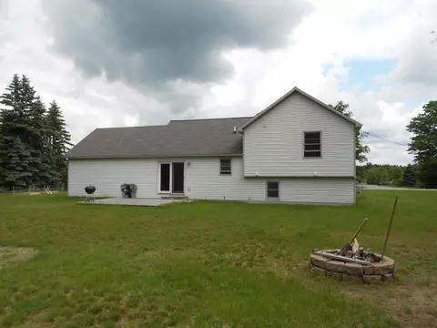 1692 Pine Tree, Grawn, MI 49637 photo 9