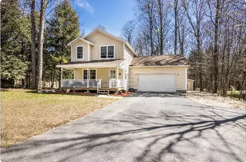 8565 Bent Pne, Lake Ann, MI 49650