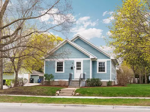 1011 Jefferson, Traverse City, MI 49684