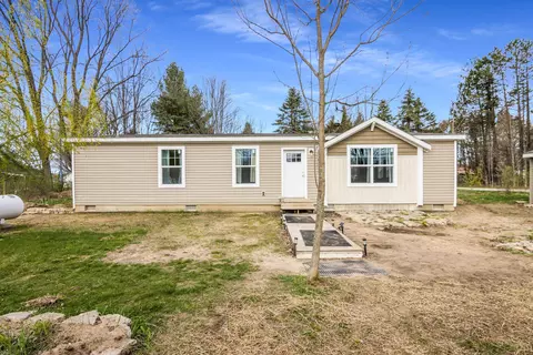 214 E North, Buckley, MI 49620