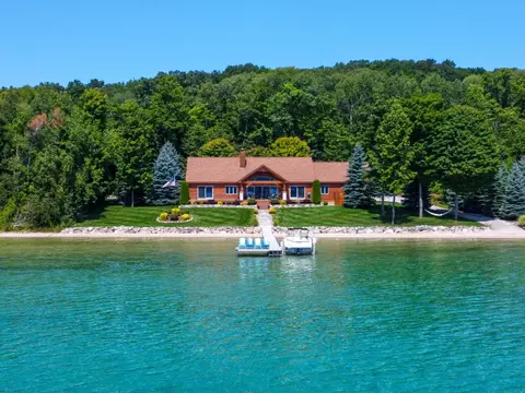 1564 N West Bay Shr #LOT : M&B, Suttons Bay, MI 49682