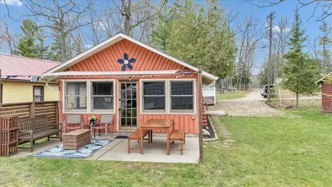 3532 South, Lupton, MI 48635 photo 2
