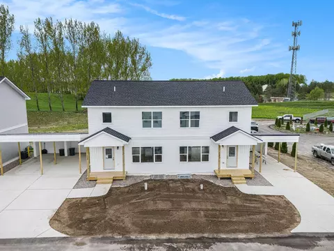 188 Thrive #16, Traverse City, MI 49696