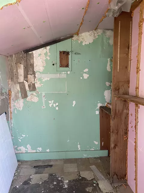 Bath - 112 E Wright, West Branch, MI 48661 photo 5 of 5