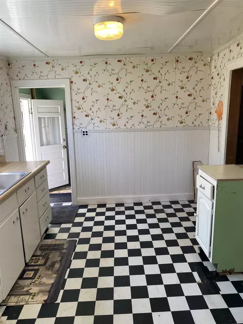 Kitchen - 112 E Wright, West Branch, MI 48661 photo 4 of 4