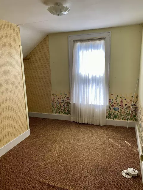 Bedroom - 112 E Wright, West Branch, MI 48661 photo 2 of 6