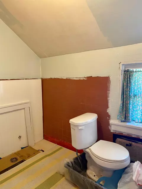 Bath - 112 E Wright, West Branch, MI 48661 photo 3 of 5