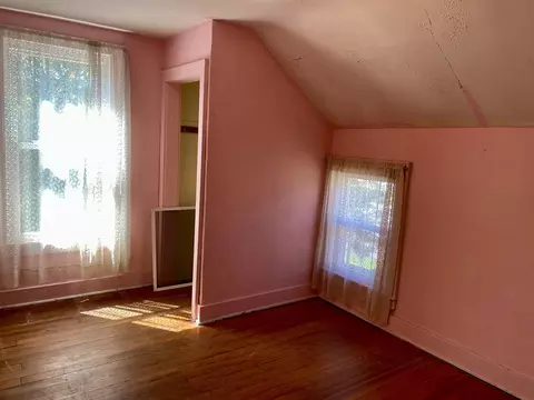 Bedroom - 112 E Wright, West Branch, MI 48661 photo 3 of 6