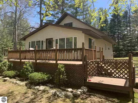 2277 Miller, West Branch, MI 48661