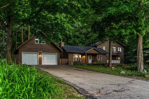5540 Golf Mdws, Bellaire, MI 49615