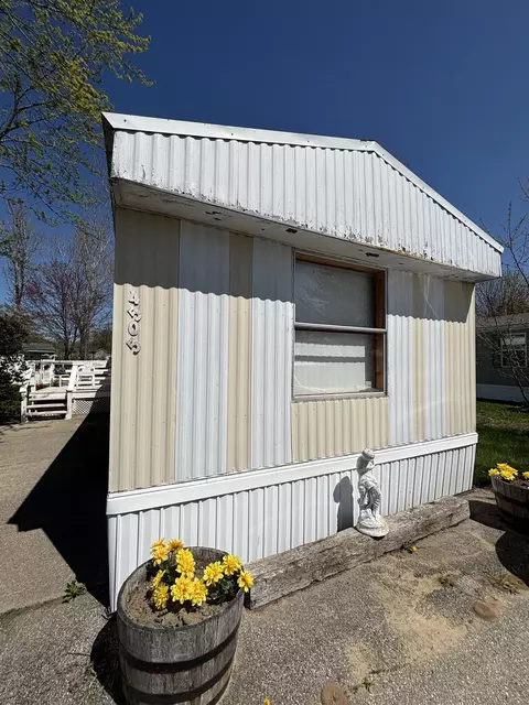 4505 Goldenrod, Traverse City, MI 49685