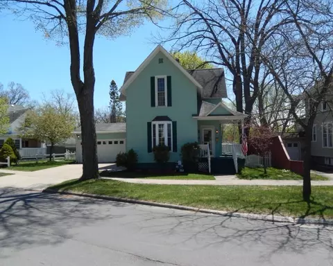 442 E Harris, Cadillac, MI 49601