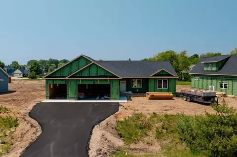 11512 S S Cres #48 : 48, Empire, MI 49630