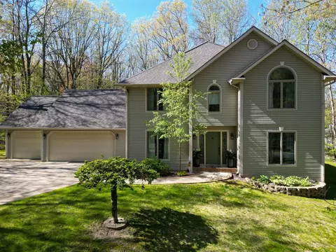 3449 Hilltop, Mount Pleasant, MI 48858