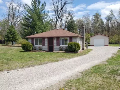 4045 Elbow Lk, Prescott, MI 48756