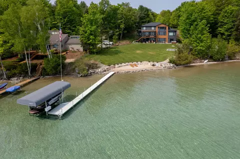 11767 Wild Cherry, Kewadin, MI 49648