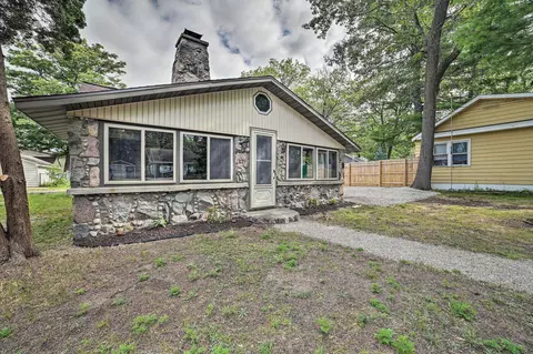105 Pine, Prudenville, MI 48651