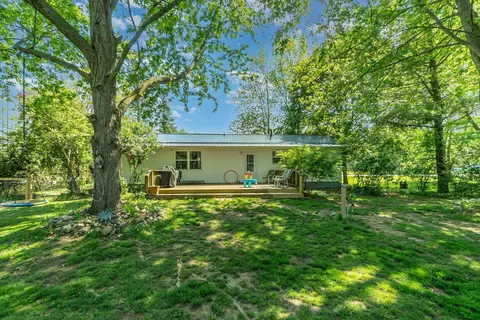 873 E Remus, Mount Pleasant, MI 48858 photo 3
