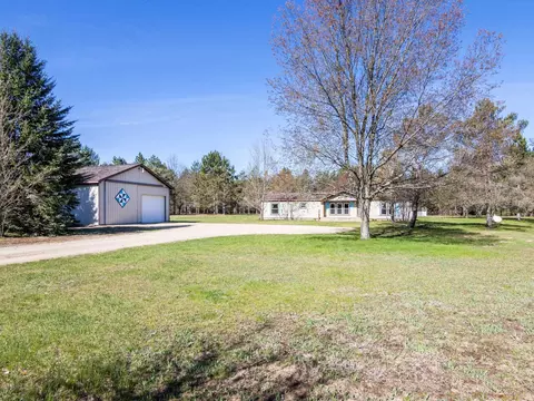 5891 N 19, Mesick, MI 49668