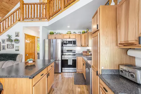 Kitchen - 9266 Kenyon, Frederic, MI 49733 photo 3 of 3