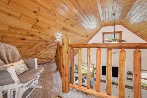 Entry Way - 9266 Kenyon, Frederic, MI 49733 photo 1 of 1