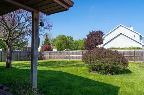 Exterior - 1237 Buckingham, Mount Pleasant, MI 48858 photo 9 of 14