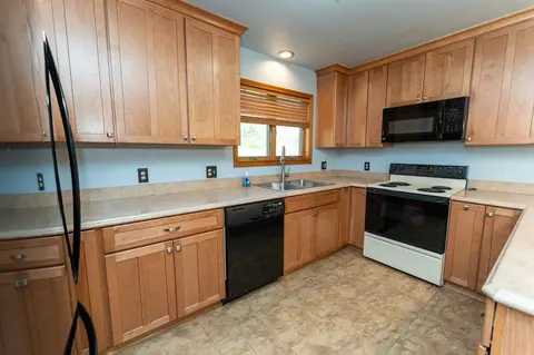 Kitchen - 1237 Buckingham, Mount Pleasant, MI 48858 photo 1 of 5