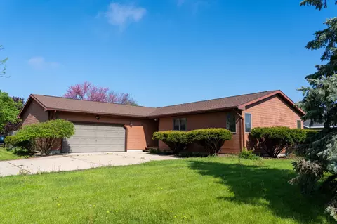 Exterior - 1237 Buckingham, Mount Pleasant, MI 48858 photo 6 of 14