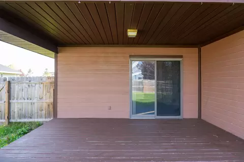 Exterior - 1237 Buckingham, Mount Pleasant, MI 48858 photo 13 of 14