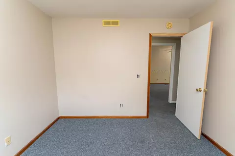 Bedroom - 1237 Buckingham, Mount Pleasant, MI 48858 photo 3 of 9