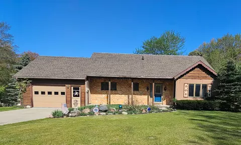 8764 Saunders, Sterling, MI 48659