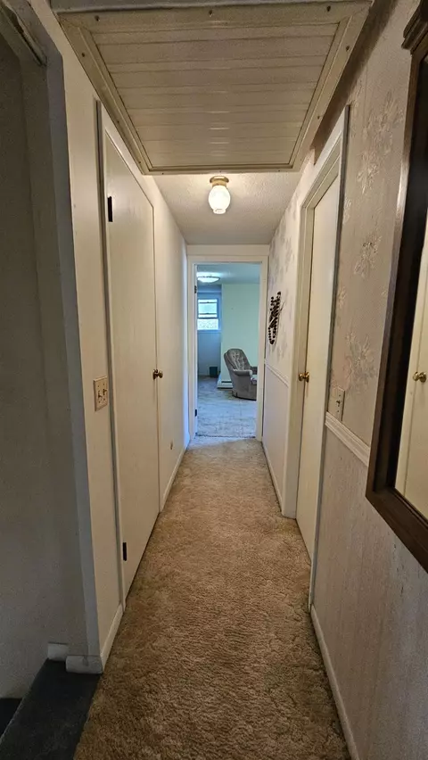 Entry Way - 8764 Saunders, Sterling, MI 48659 photo 2 of 4