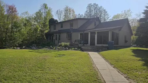 Exterior - 8764 Saunders, Sterling, MI 48659 photo 7 of 27