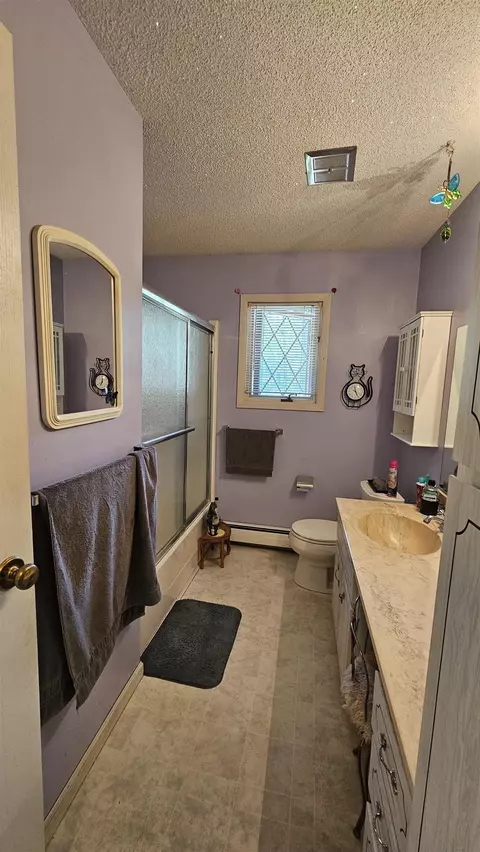Bath - 8764 Saunders, Sterling, MI 48659 photo 2 of 4