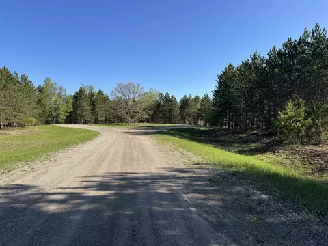 11882 Country Acres, Interlochen, MI 49643