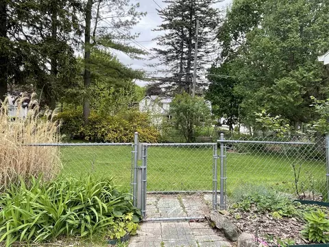 Exterior - 630 N State, Alma, MI 48801 photo 12 of 13