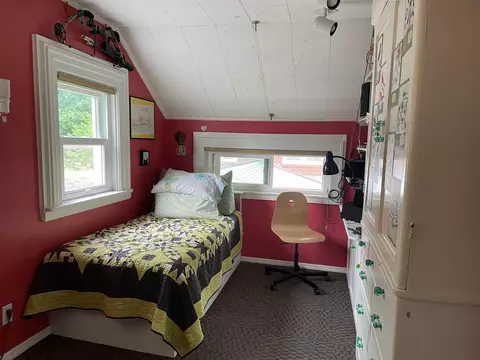 Bedroom - 630 N State, Alma, MI 48801 photo 2 of 4
