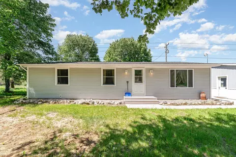 7205 N Gilmore, Farwell, MI 48622