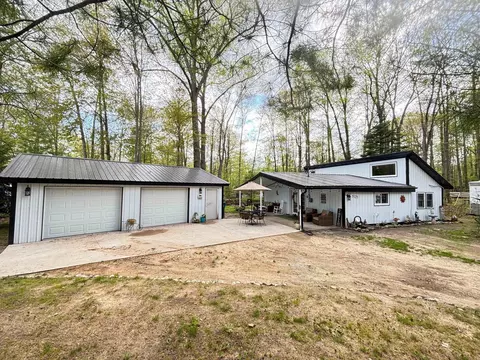 5123 Fairview, Harrison, MI 48625