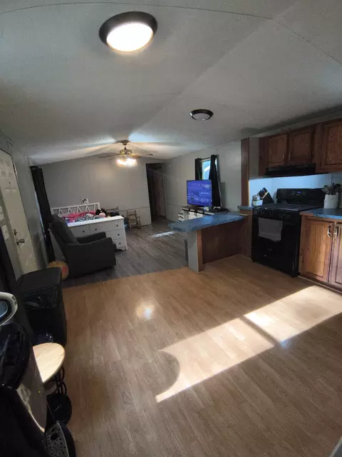 Kitchen - 4995 W Salt Riv, Shepherd, MI 48883 photo 2 of 2