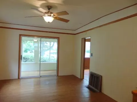 422 E Walnut, Alma, MI 48801 photo 15