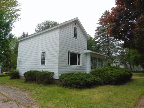 422 E Walnut, Alma, MI 48801 photo 5