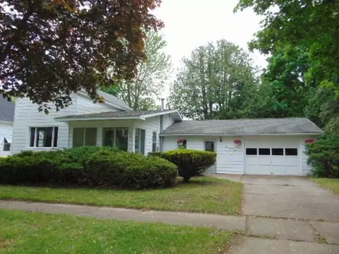 422 E Walnut, Alma, MI 48801