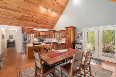 Dining - 5301 Durga, Williamsburg, MI 49690 photo 2 of 3