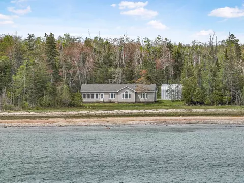 21495 Us-23, Millersburg, MI 49759