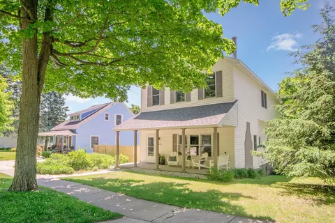 314 Leelanau, Frankfort, MI 49635