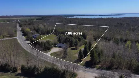 11184 N N Ml, Northport, MI 49670
